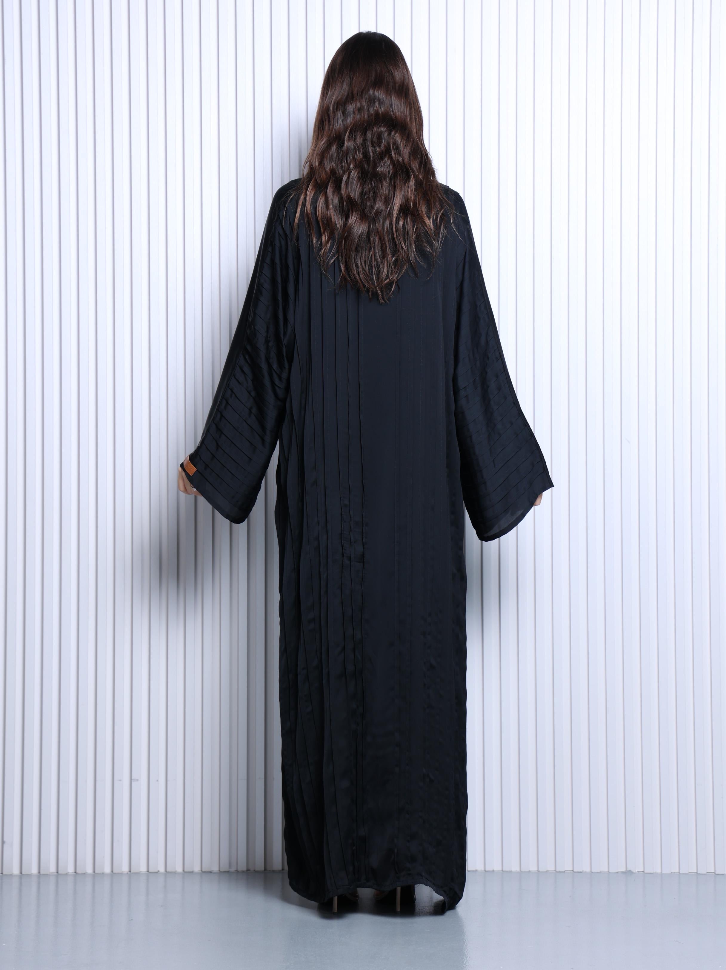 Black Pleats Abaya