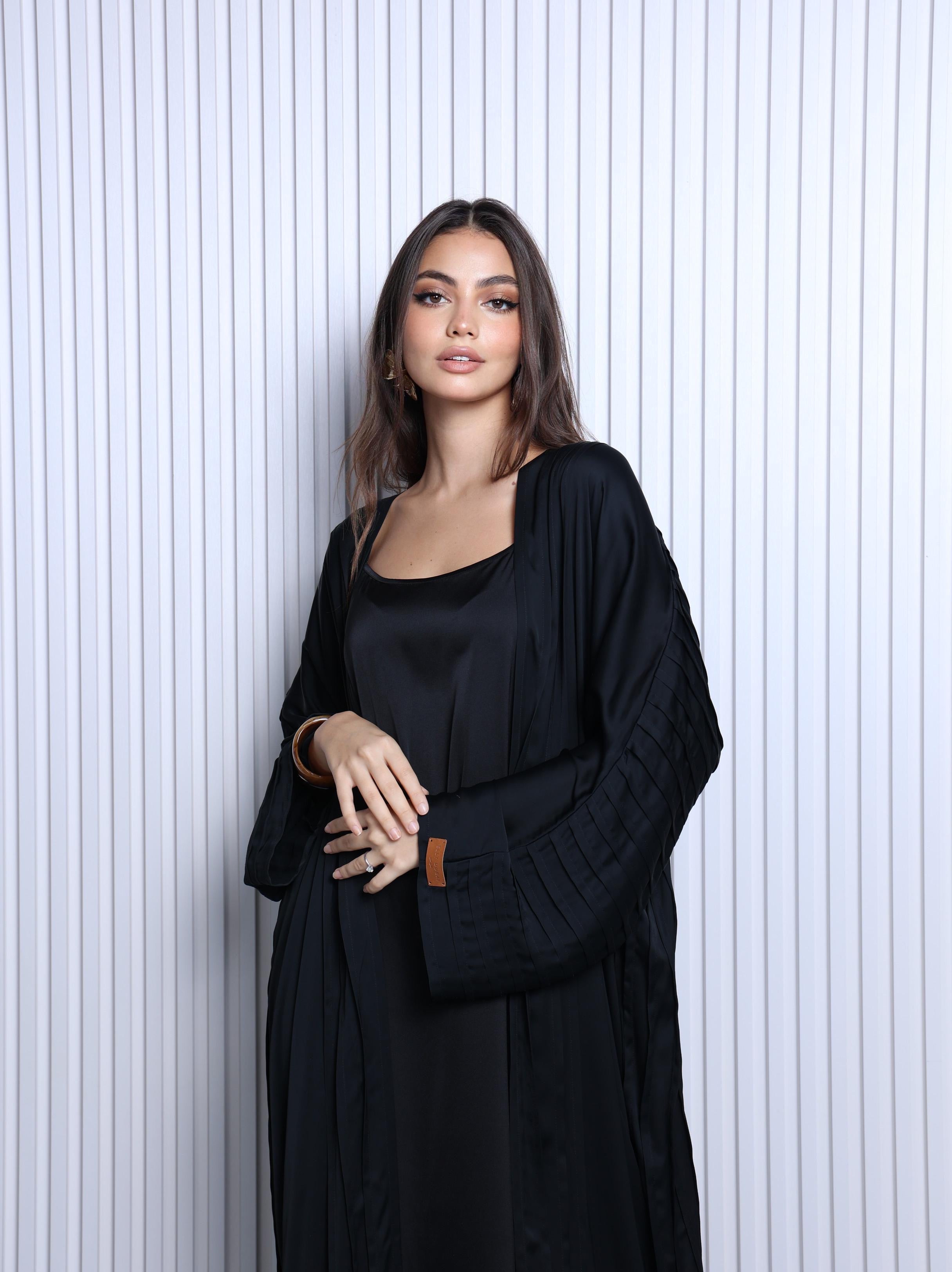 Black Pleats Abaya