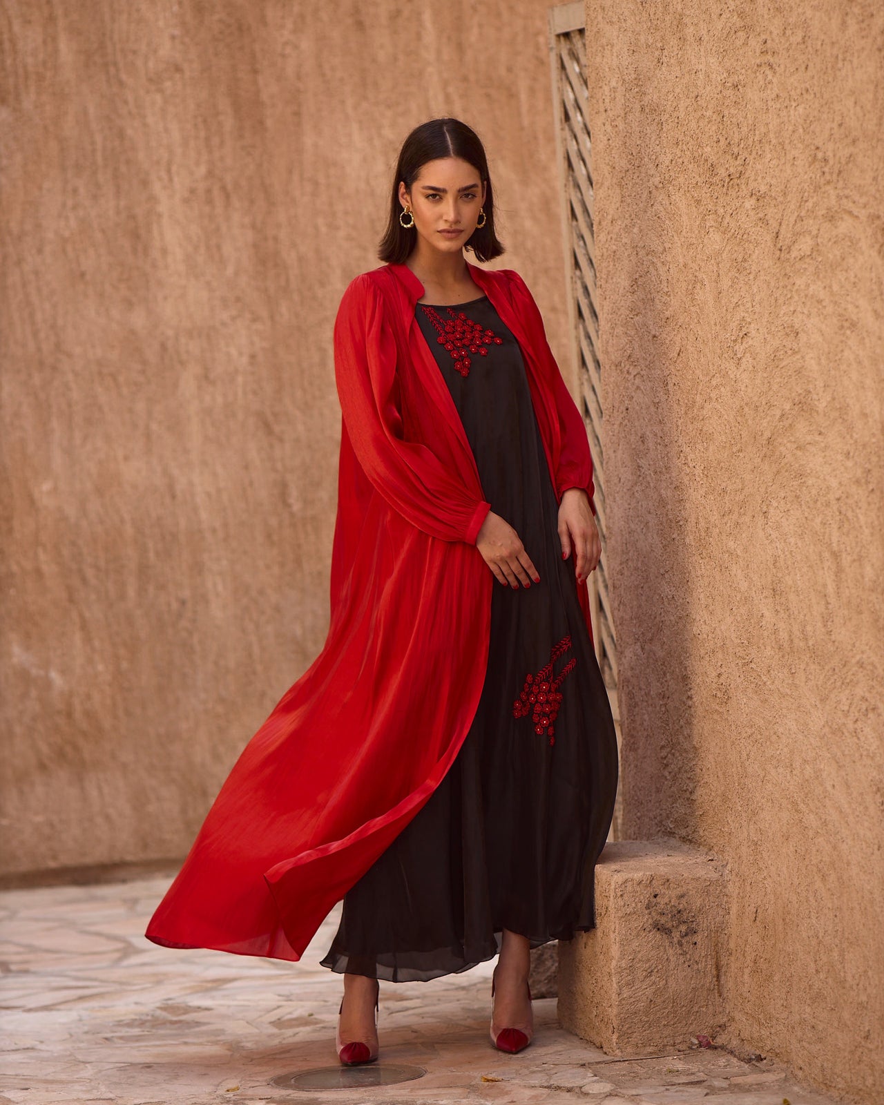 Bee Abaya Set Red