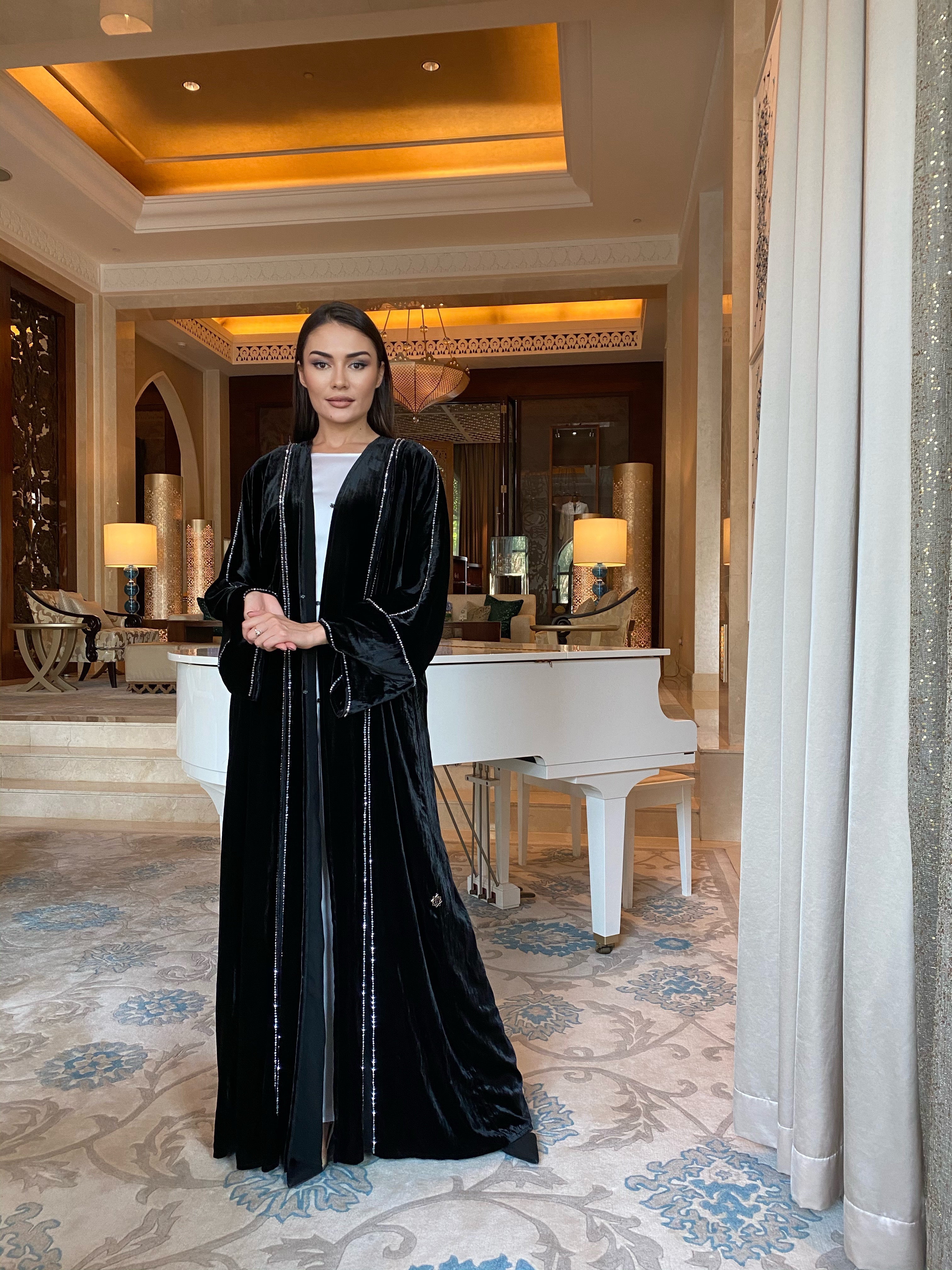 Hayati Abaya (black Royal Velvet)